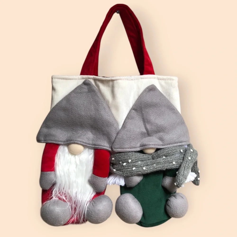 Pottery Barn NWT Christmas Gnome Double Bottle Bag Holiday Gift Bag Silly NEW